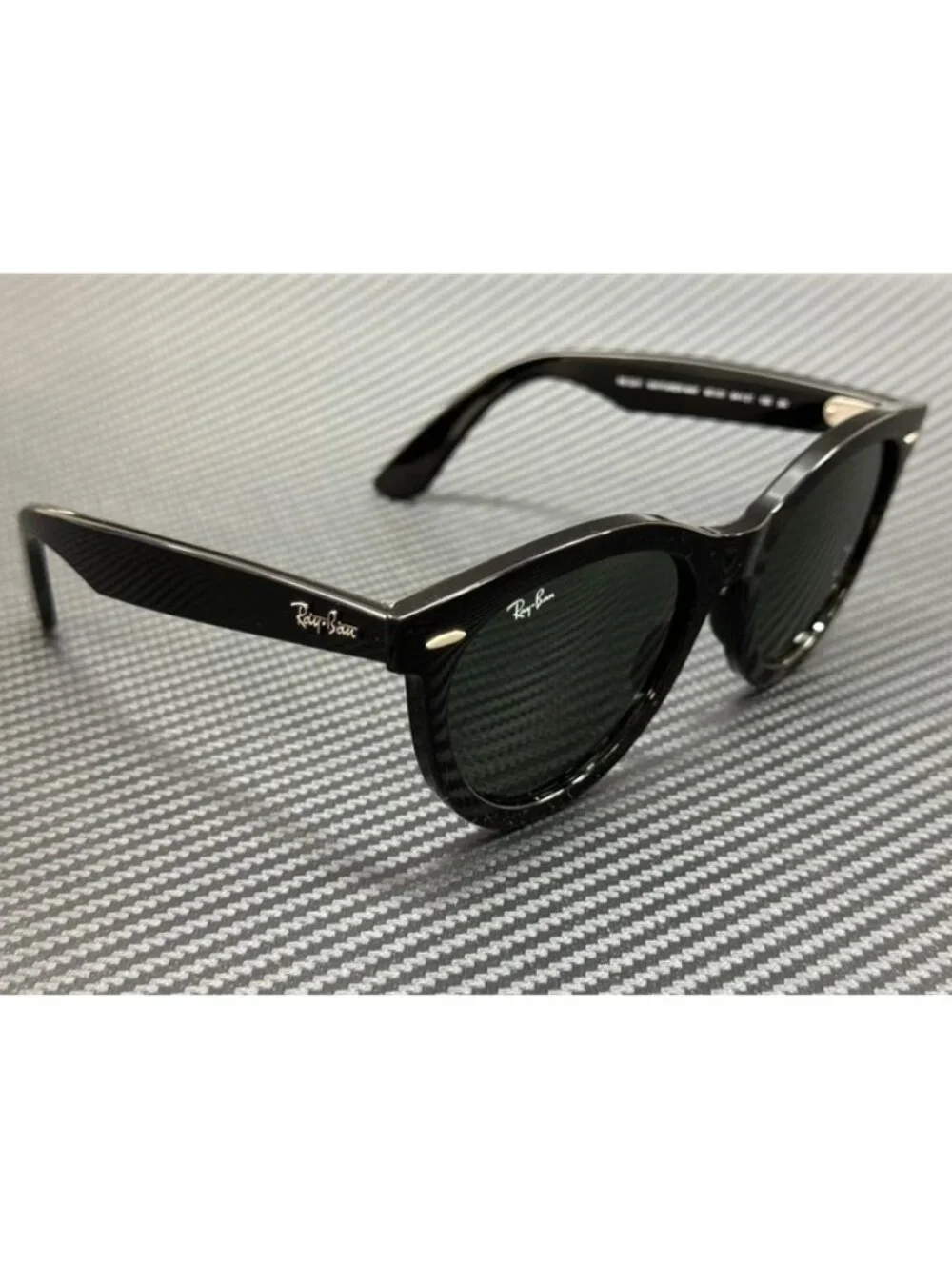 New Ray-Ban Men Black Sunglasses 54-21-150